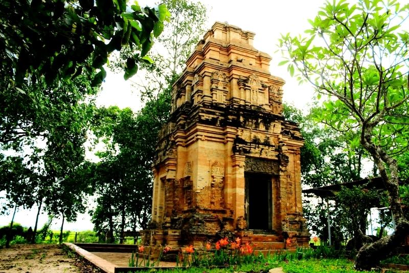 tháp cổ Bình Thạnh Tây Ninh